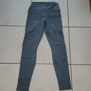 Alo yoga Ripped Warrior leggings Sz M